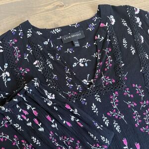 Lane Bryant Womens 14/16 Floral V-Neck Crochet Trim Long Sleeve Tunic Blouse Top